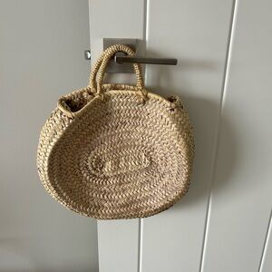 Straw handbag